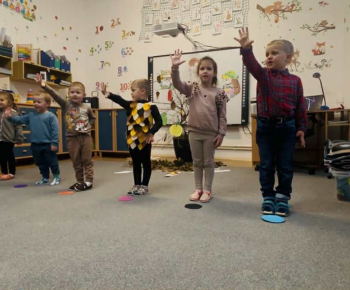 Mesiac úcty k starším v MŠ 10/2025